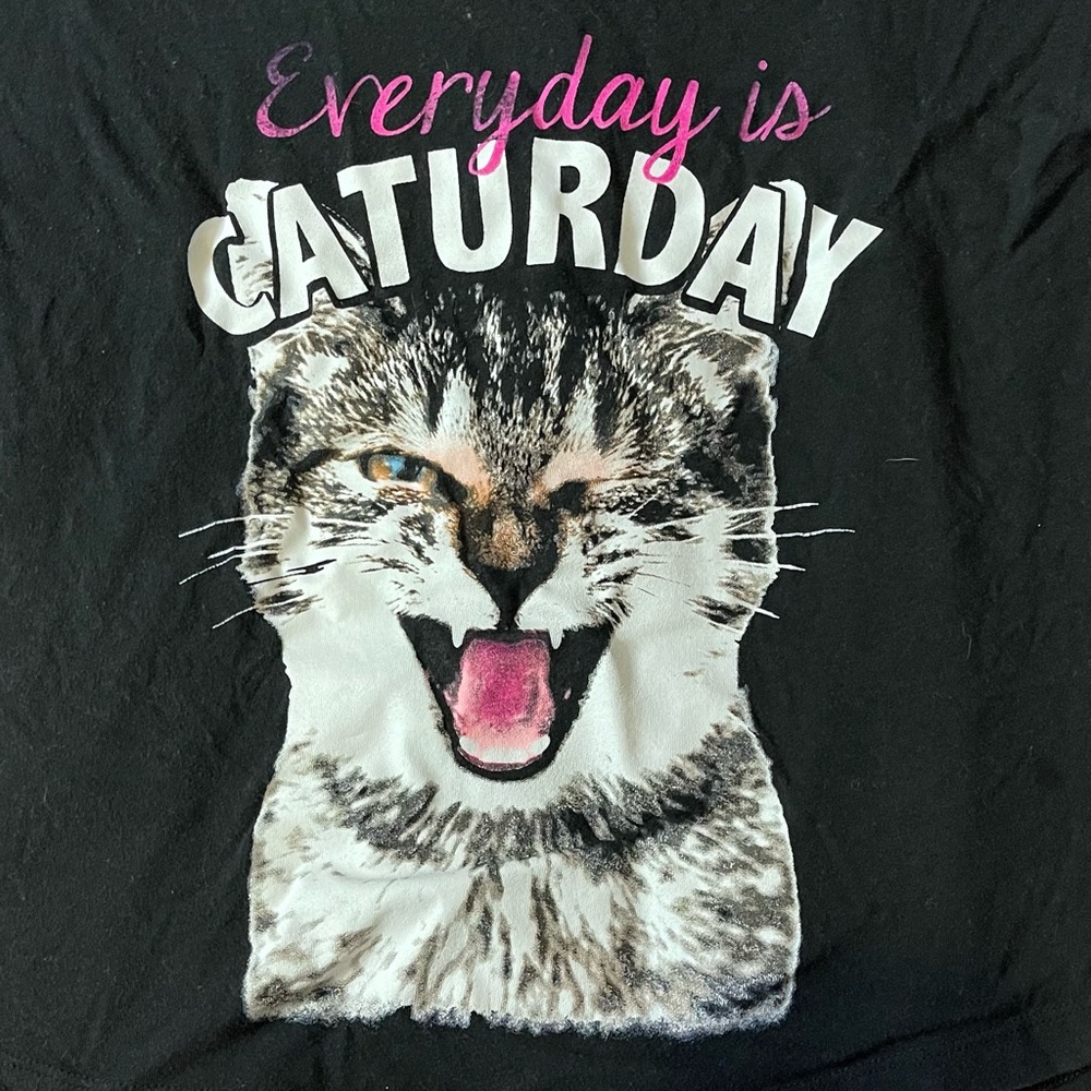 Cat Lover Weekend Tee